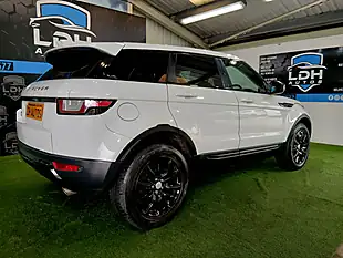 Used 2015 Land Rover Range Rover Evoque Se White - Interior and Exterior details 5