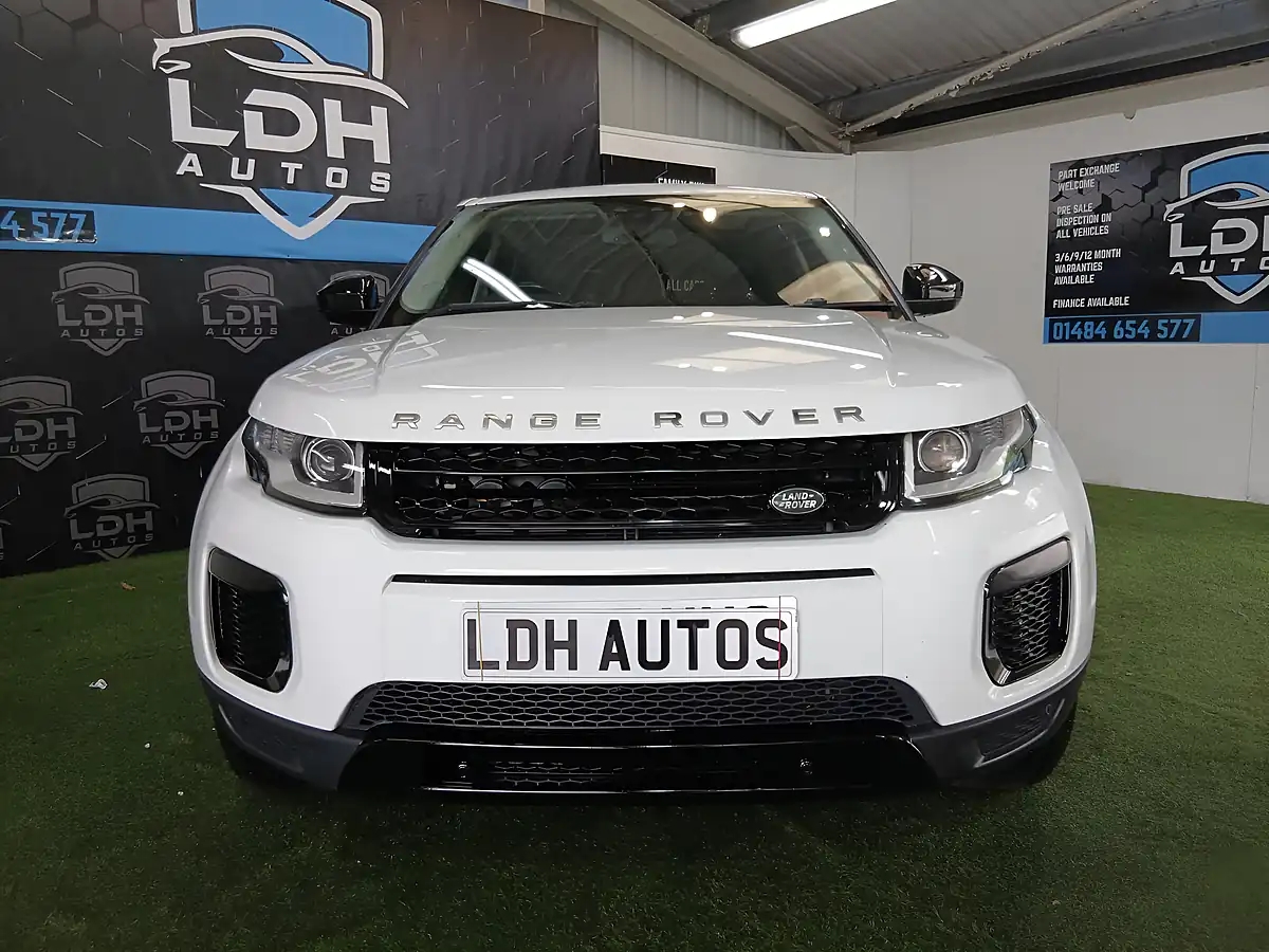 Used 2015 Land Rover Range Rover Evoque Se White - Interior and Exterior details 8