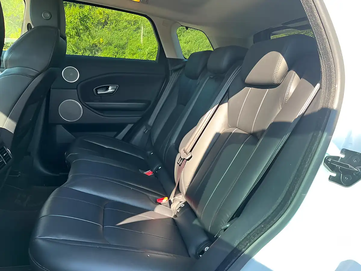 Used 2015 Land Rover Range Rover Evoque Se White - Interior and Exterior details 12