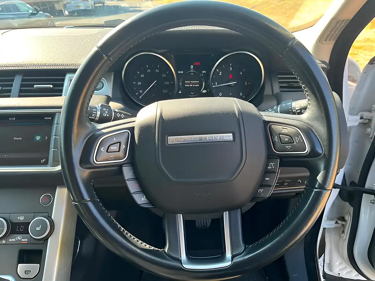 Used 2015 Land Rover Range Rover Evoque Se White - Interior and Exterior details 15