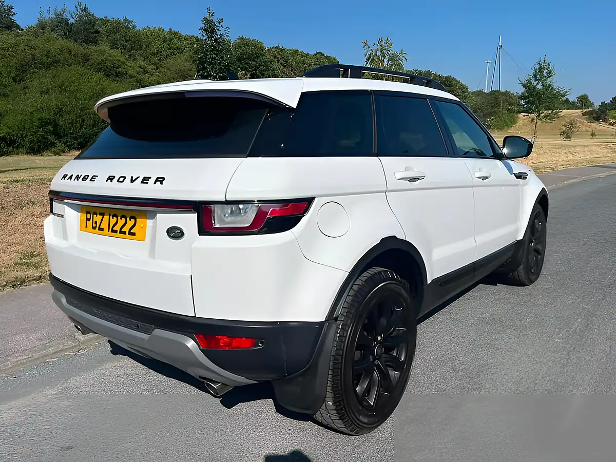 Used 2015 Land Rover Range Rover Evoque Se White - Interior and Exterior details 2