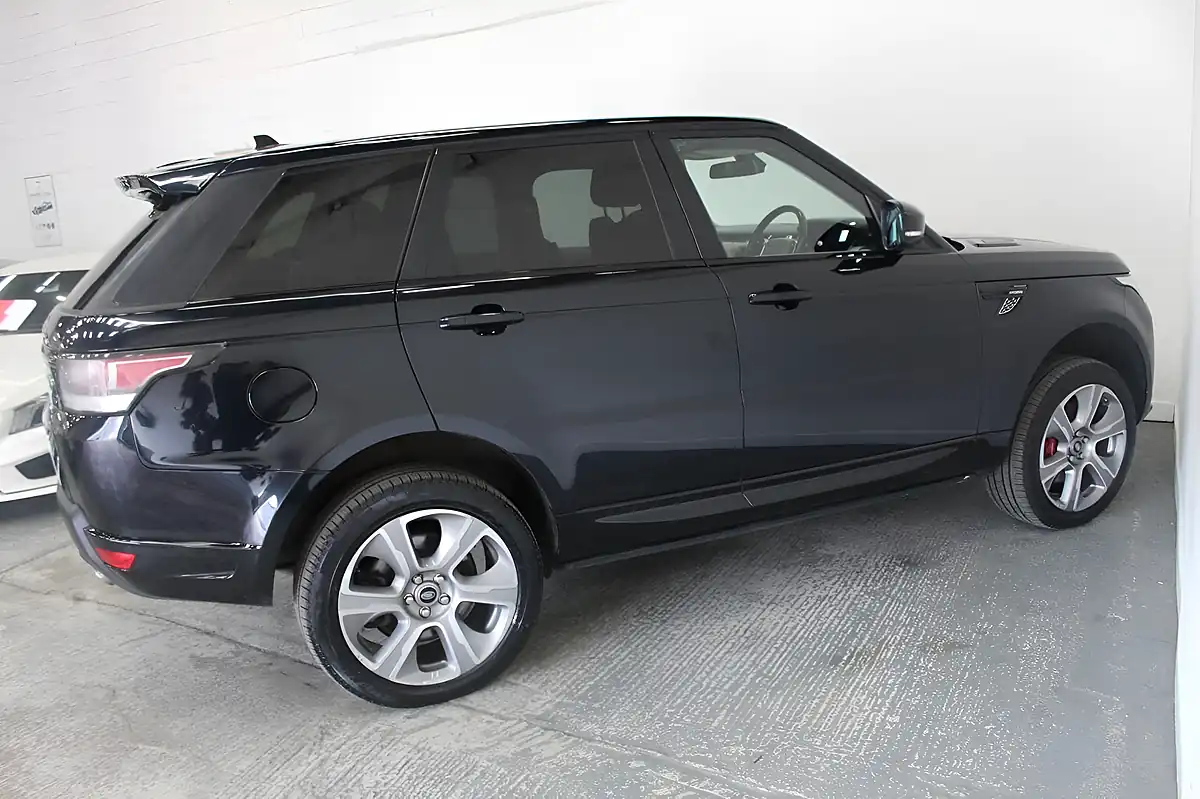 Used 2015 Land Rover Range Rover Sport Autobiography Dynamic Black - Interior and Exterior details 8