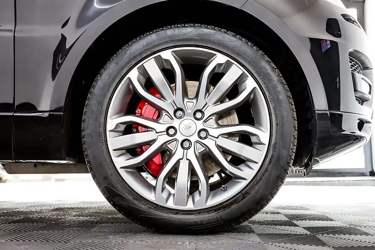 Used 2015 Land Rover Range Rover Sport Autobiography Dynamic Black - Interior and Exterior details 12
