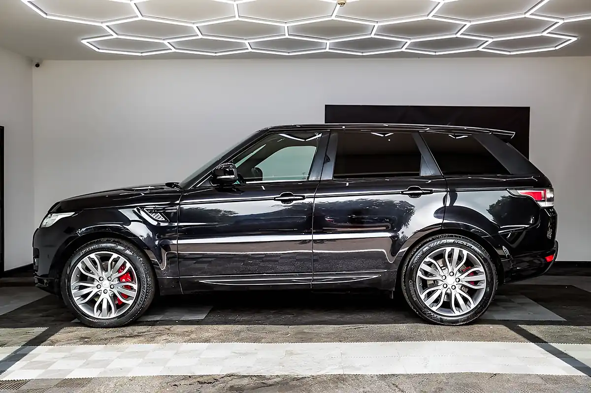 Used 2015 Land Rover Range Rover Sport Autobiography Dynamic Black - Interior and Exterior details 6