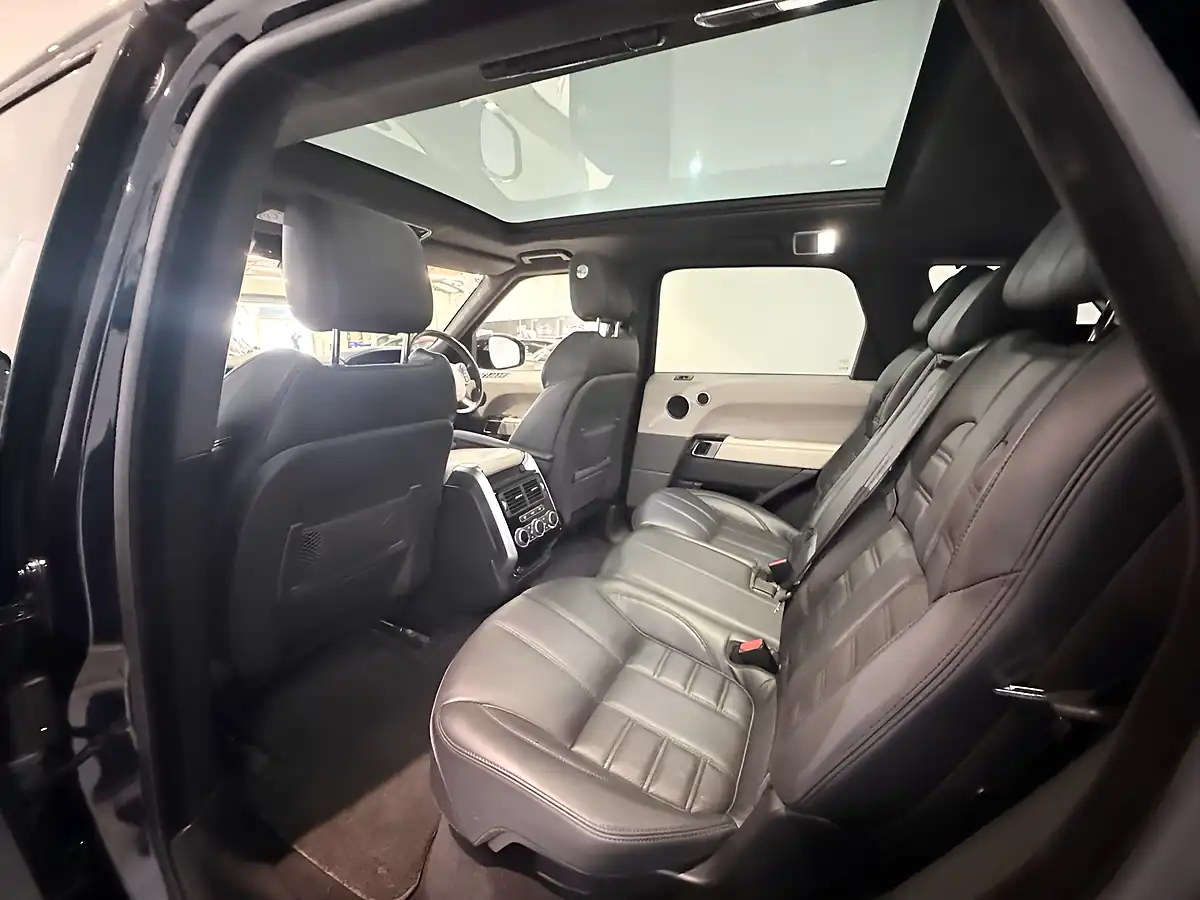 Used 2015 Land Rover Range Rover Sport Autobiography Dynamic Black - Interior and Exterior details 18