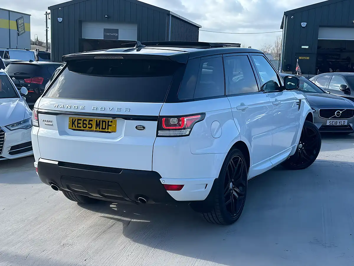 Used 2015 Land Rover Range Rover Sport Autobiography Dynamic White - Interior and Exterior details 13