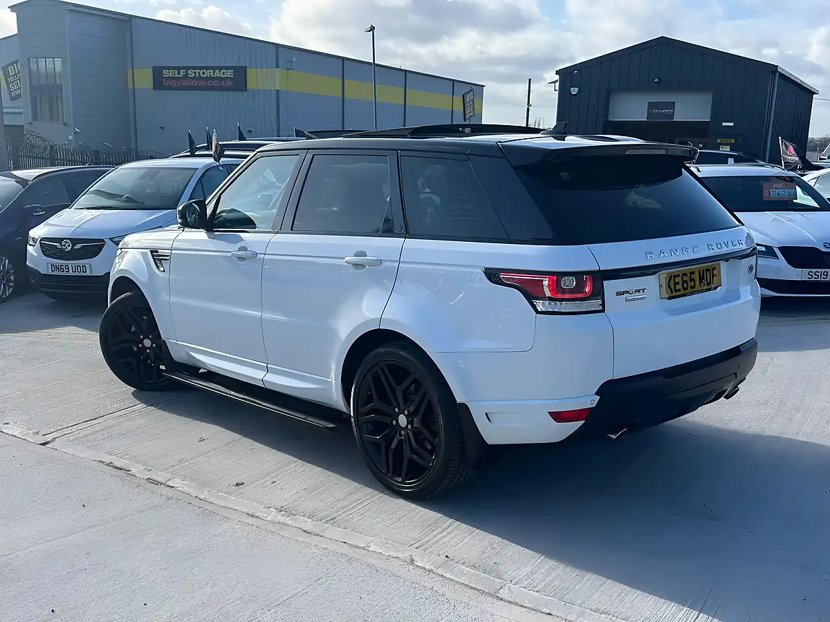 Used 2015 Land Rover Range Rover Sport Autobiography Dynamic White - Interior and Exterior details 8