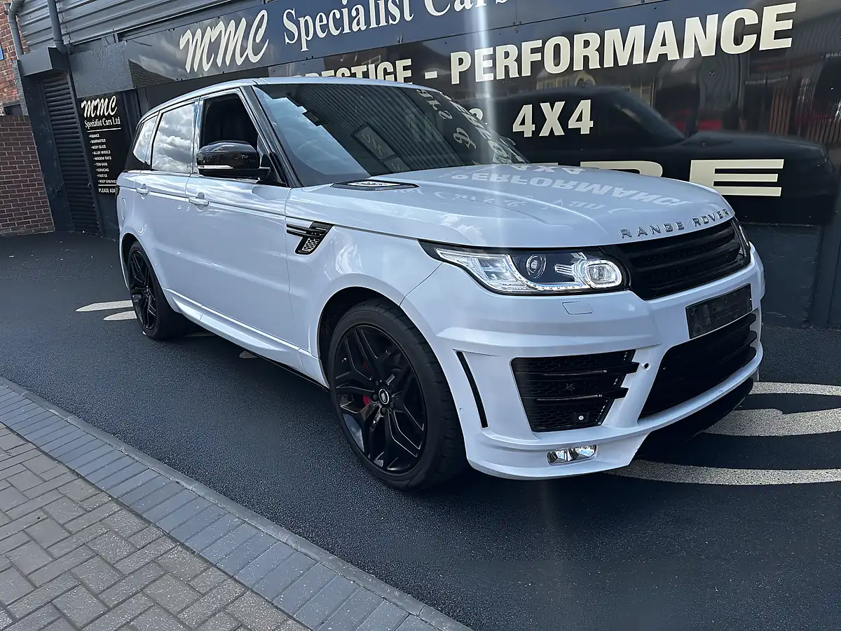 Used 2015 Land Rover Range Rover Sport Autobiography Dynamic Yulong White - Interior and Exterior details 5