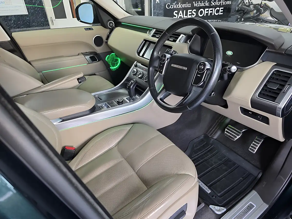 Used 2015 Land Rover Range Rover Sport Hse Dynamic Aintree Green - Interior and Exterior details 5