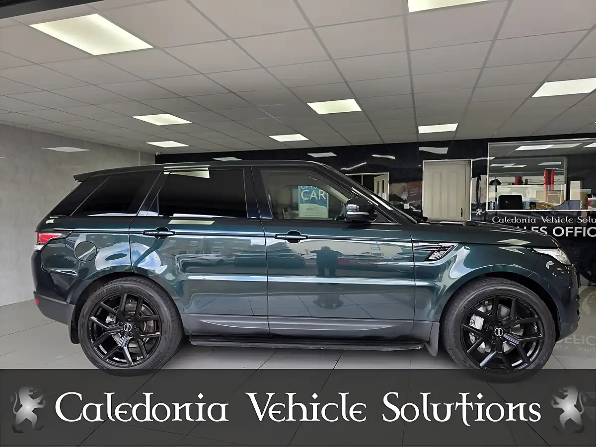 Used 2015 Land Rover Range Rover Sport Hse Dynamic Aintree Green - Interior and Exterior details 8