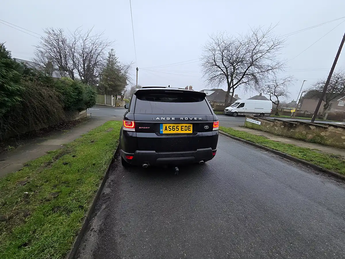 Used 2015 Land Rover Range Rover Sport Hse Dynamic Black - Interior and Exterior details 11