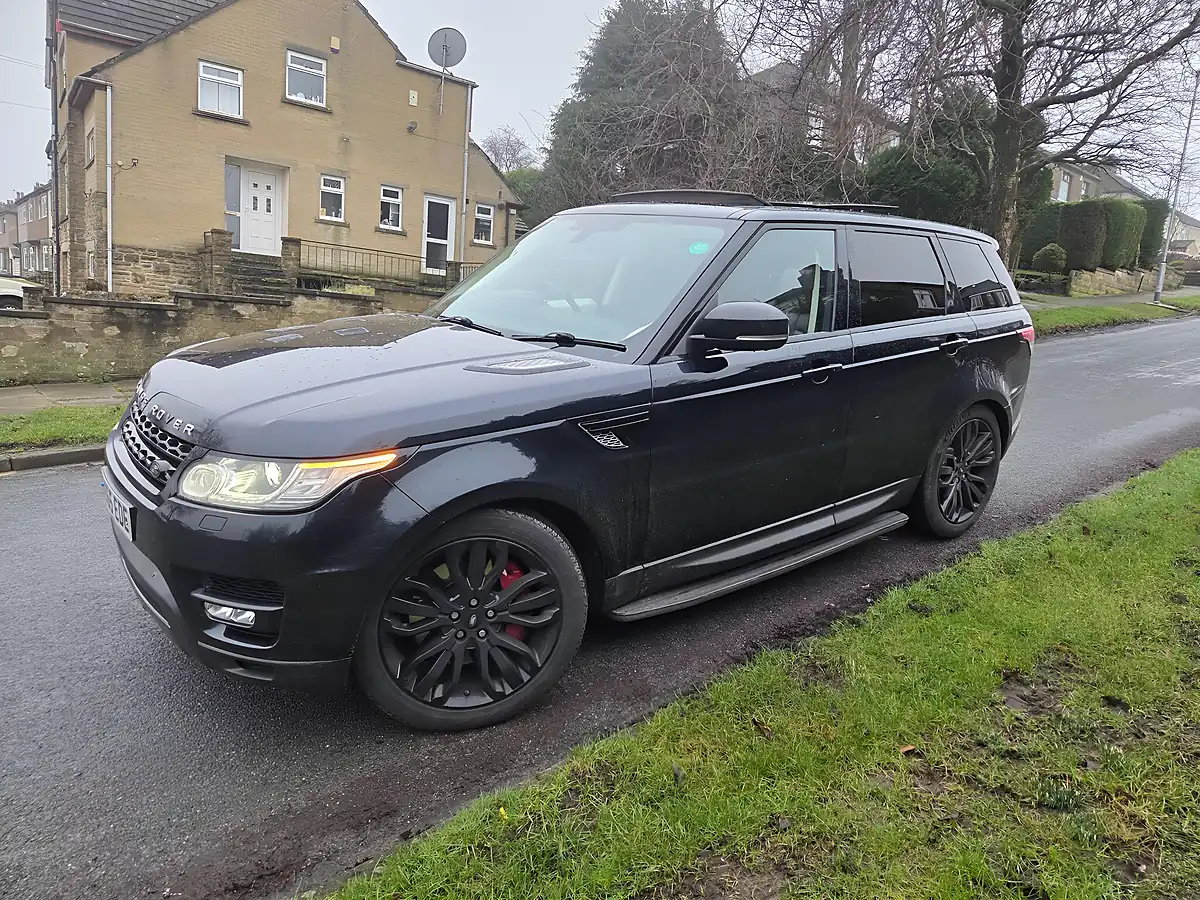 Used 2015 Land Rover Range Rover Sport Hse Dynamic Black - Interior and Exterior details 6