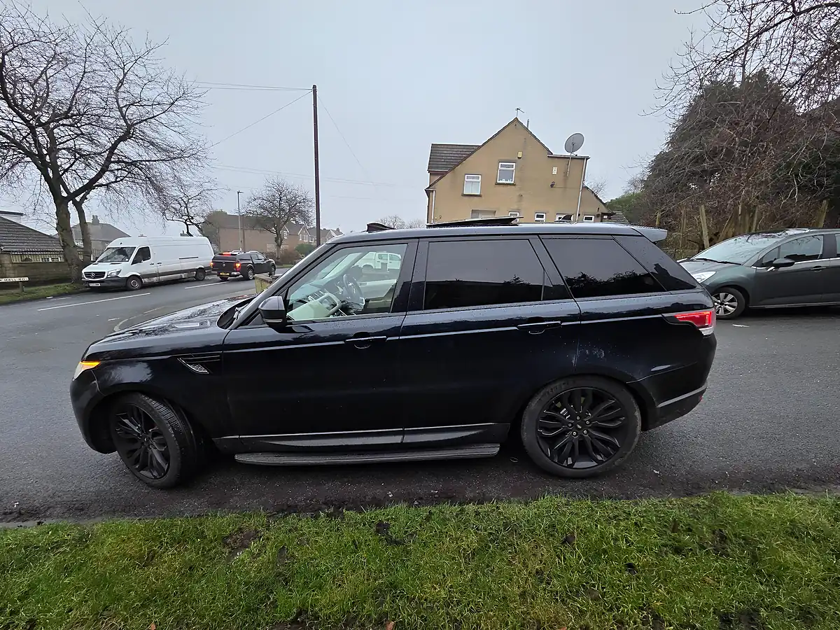Used 2015 Land Rover Range Rover Sport Hse Dynamic Black - Interior and Exterior details 7
