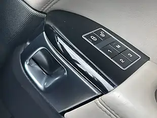 Used 2015 Land Rover Range Rover Sport Hse Dynamic Black - Interior and Exterior details 19