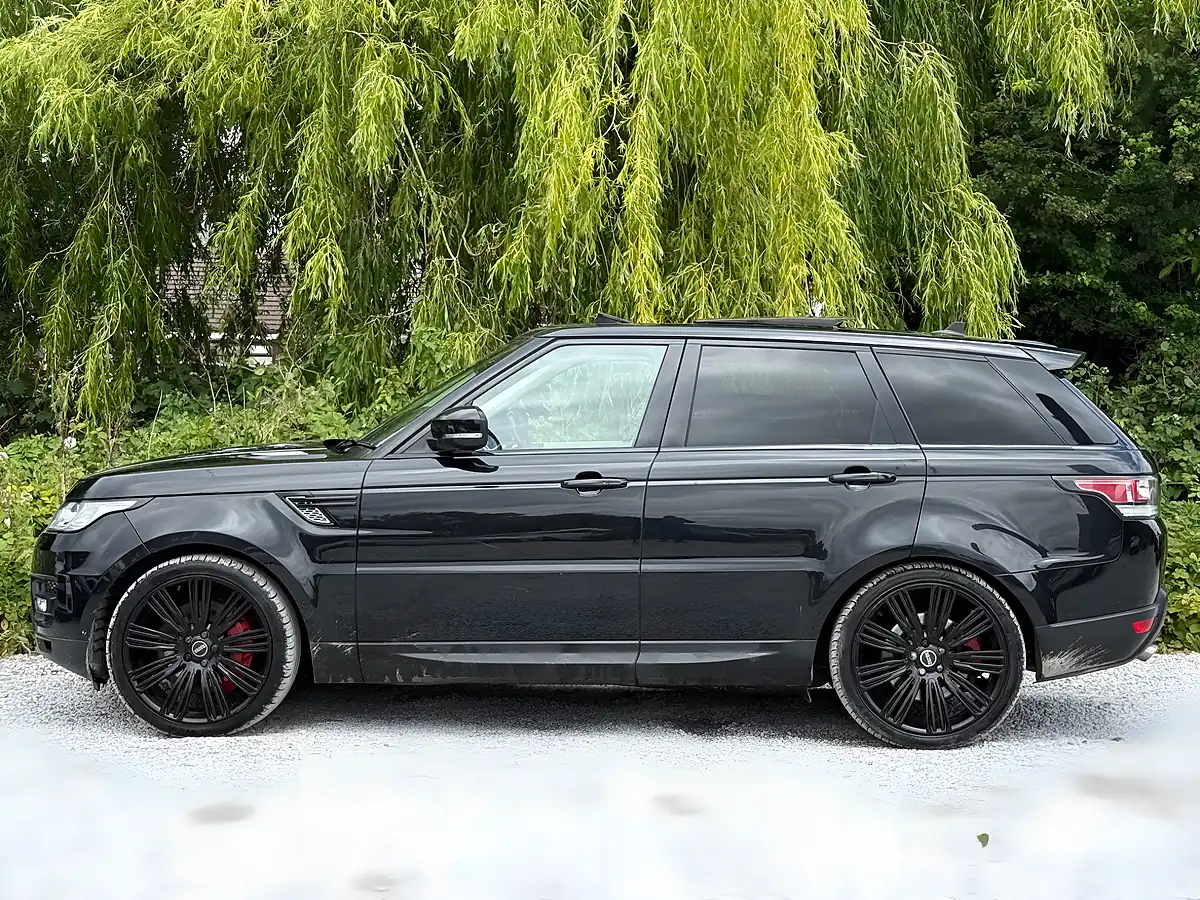 Used 2015 Land Rover Range Rover Sport Hse Dynamic Black - Interior and Exterior details 10