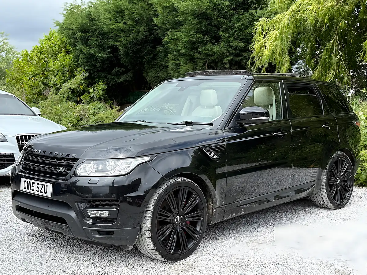 Used 2015 Land Rover Range Rover Sport Hse Dynamic Black - Interior and Exterior details 6