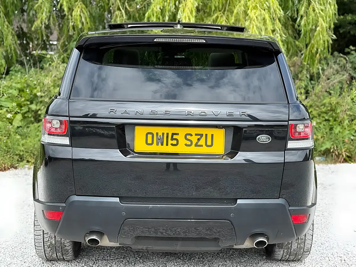 Used 2015 Land Rover Range Rover Sport Hse Dynamic Black - Interior and Exterior details 9