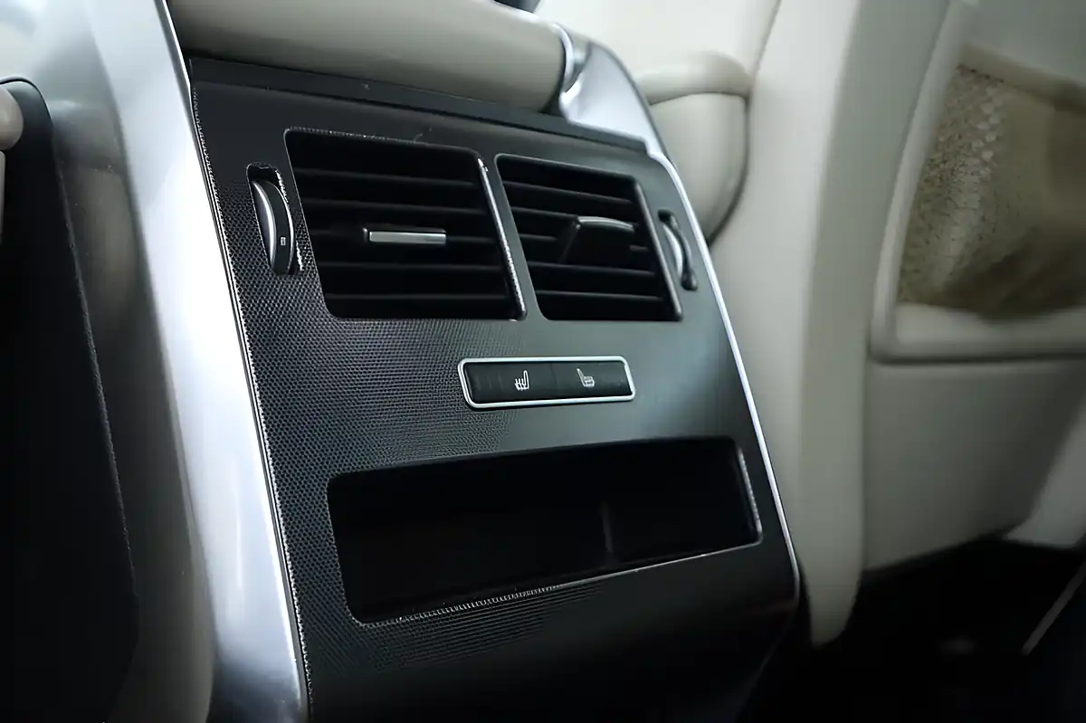 Used 2015 Land Rover Range Rover Sport Hse Dynamic Black - Interior and Exterior details 14