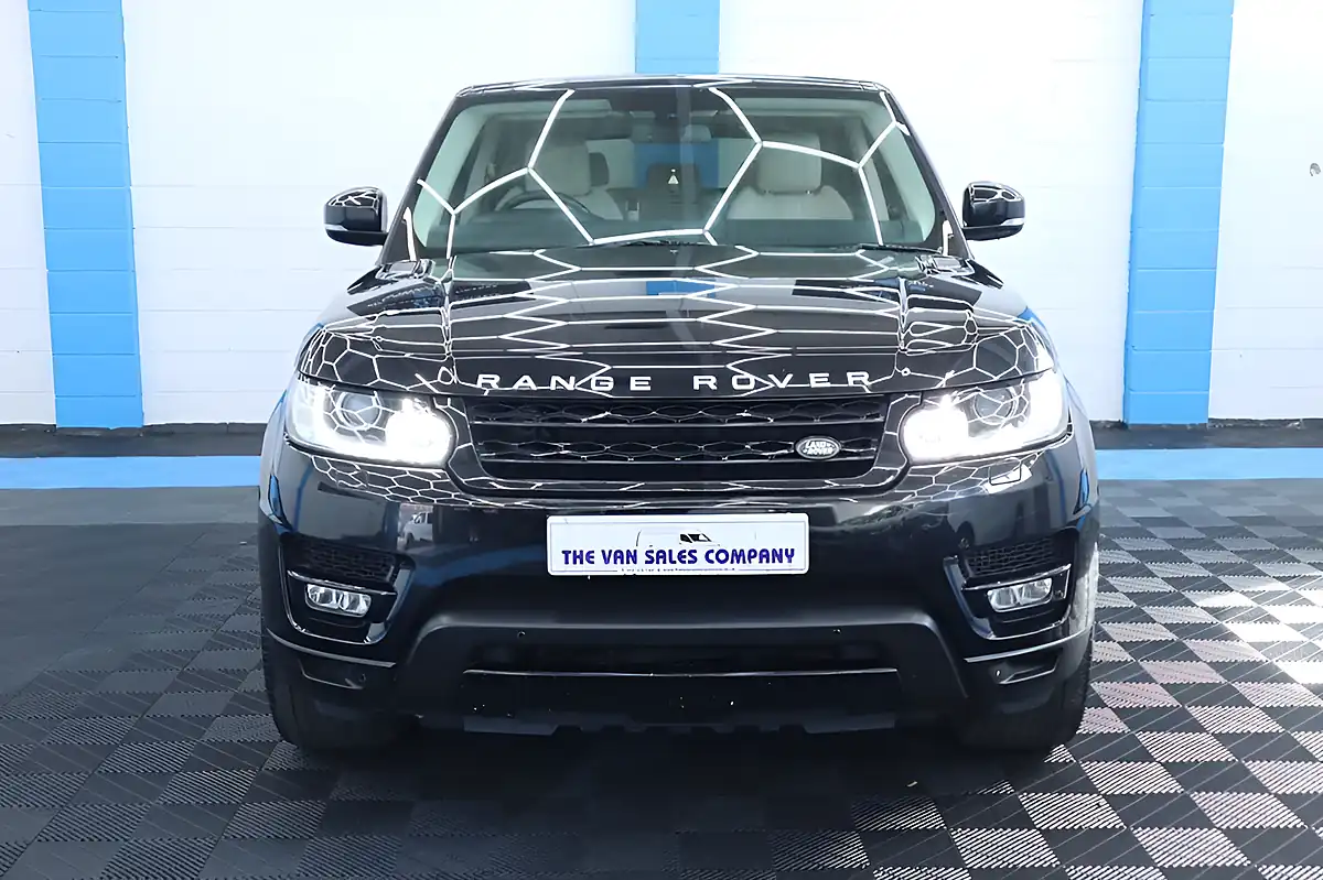 Used 2015 Land Rover Range Rover Sport Hse Dynamic Black - Interior and Exterior details 4