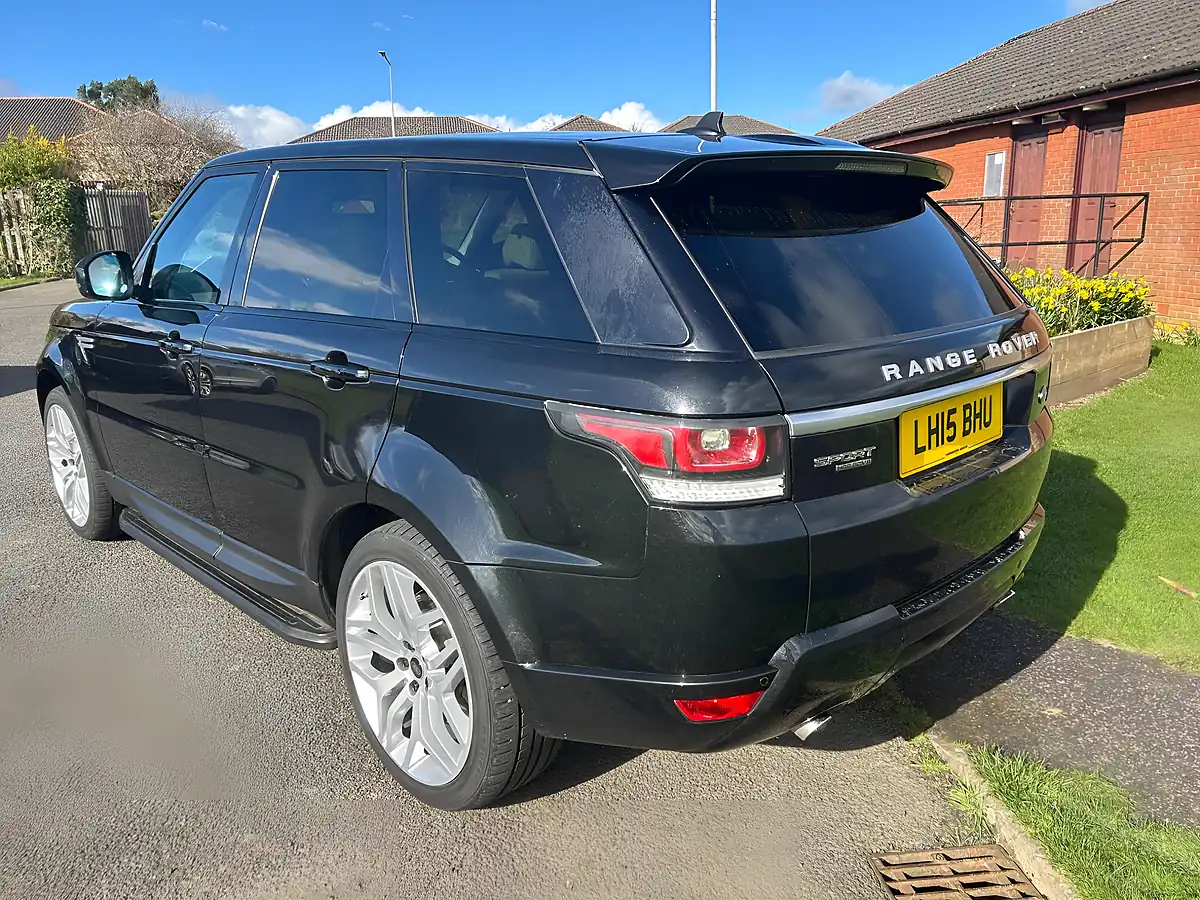 Used 2015 Land Rover Range Rover Sport Hse Dynamic Black - Interior and Exterior details 9
