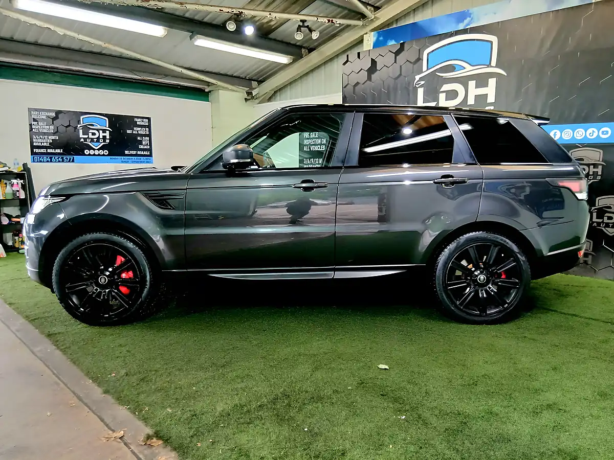 Used 2015 Land Rover Range Rover Sport Hse Dynamic Grey - Interior and Exterior details 6