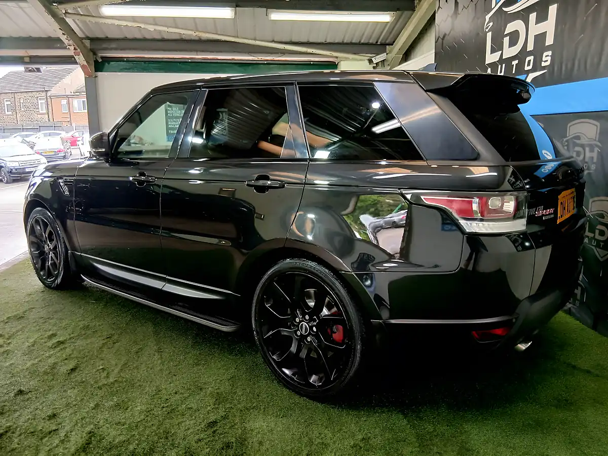 Used 2015 Land Rover Range Rover Sport Hse Dynamic Grey - Interior and Exterior details 5