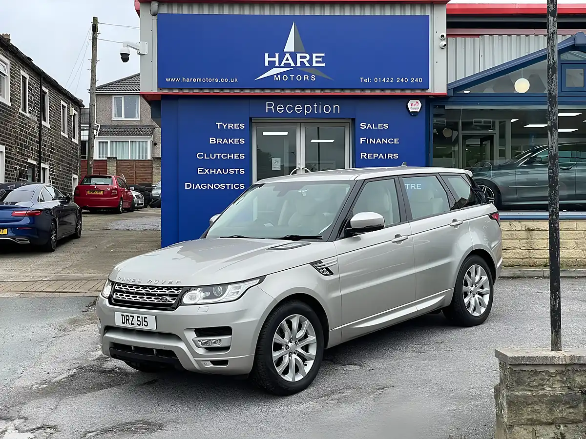 Used 2015 Land Rover Range Rover Sport Hse Gold - Front View