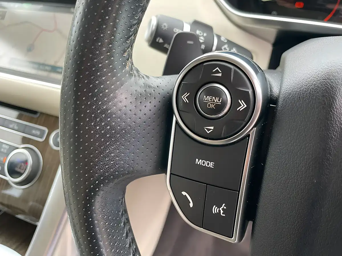 Used 2015 Land Rover Range Rover Sport Hse Gold - Interior and Exterior details 11