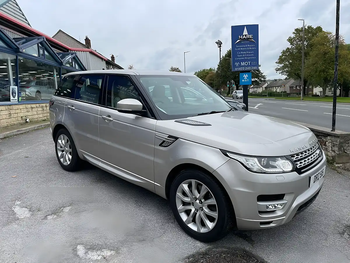Used 2015 Land Rover Range Rover Sport Hse Gold - Interior and Exterior details 8