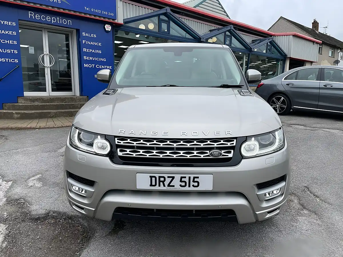 Used 2015 Land Rover Range Rover Sport Hse Gold - Interior and Exterior details 9