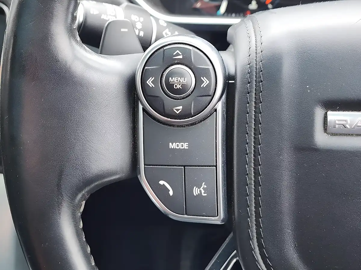 Used 2015 Land Rover Range Rover Vogue Black - Interior and Exterior details 16
