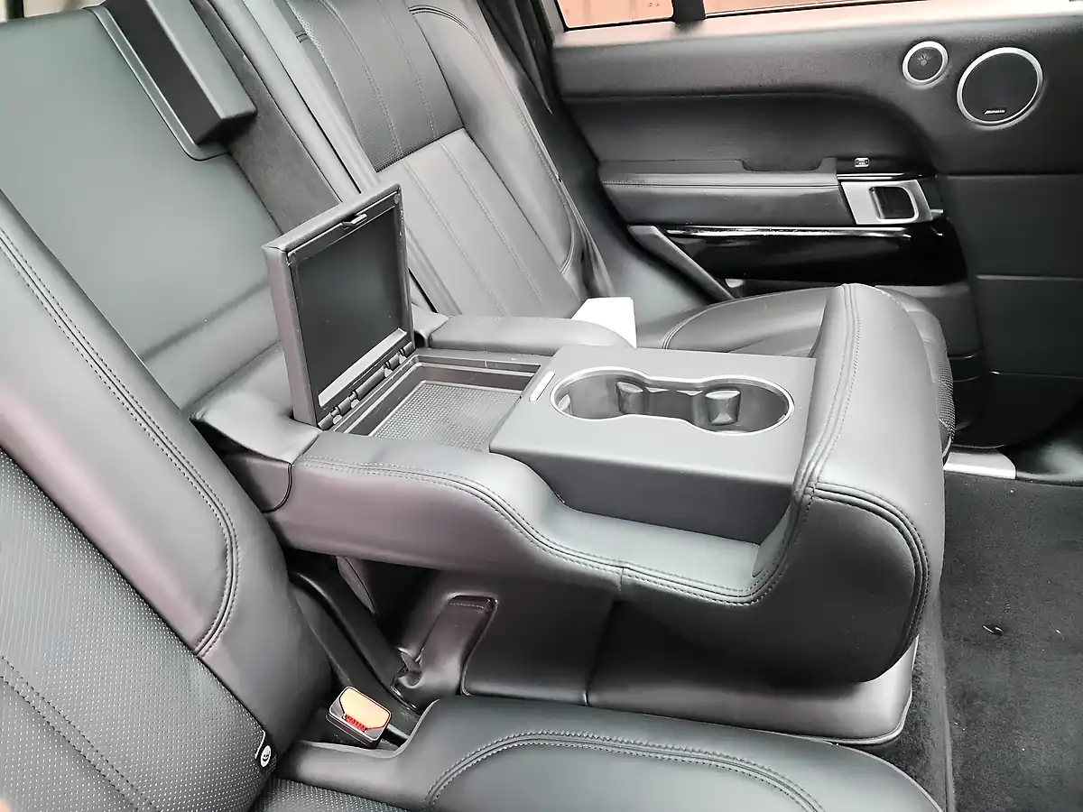 Used 2015 Land Rover Range Rover Vogue Black - Interior and Exterior details 19