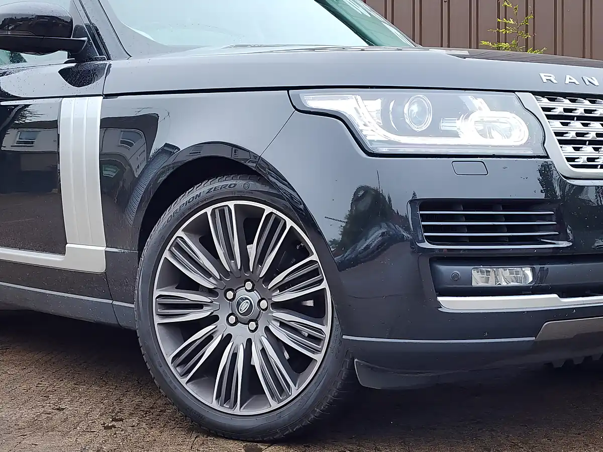 Used 2015 Land Rover Range Rover Vogue Black - Interior and Exterior details 2