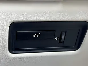 Used 2015 Land Rover Range Rover Vogue Black - Interior and Exterior details 15
