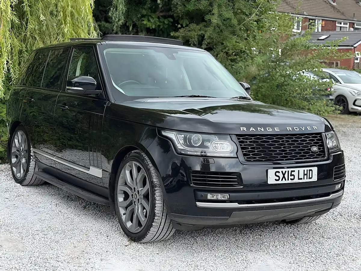 Used 2015 Land Rover Range Rover Vogue Black - Interior and Exterior details 3