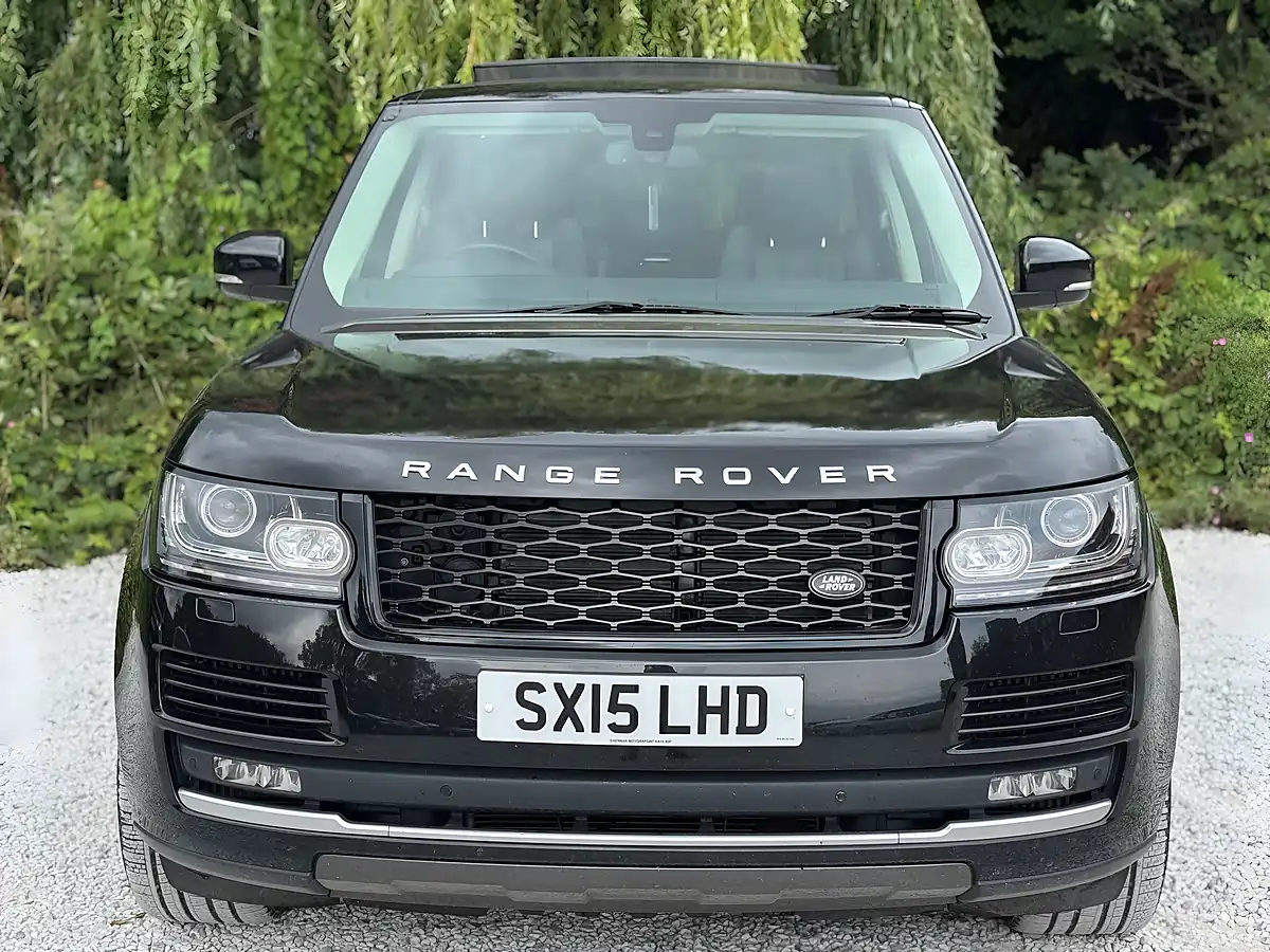 Used 2015 Land Rover Range Rover Vogue Black - Interior and Exterior details 4