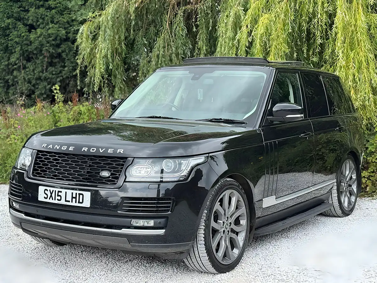 Used 2015 Land Rover Range Rover Vogue Black - Interior and Exterior details 5