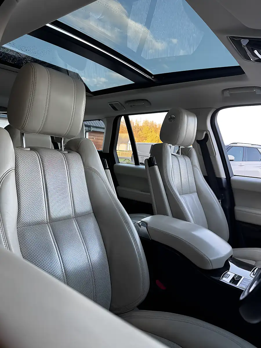 Used 2015 Land Rover Range Rover Vogue Blue - Interior and Exterior details 6