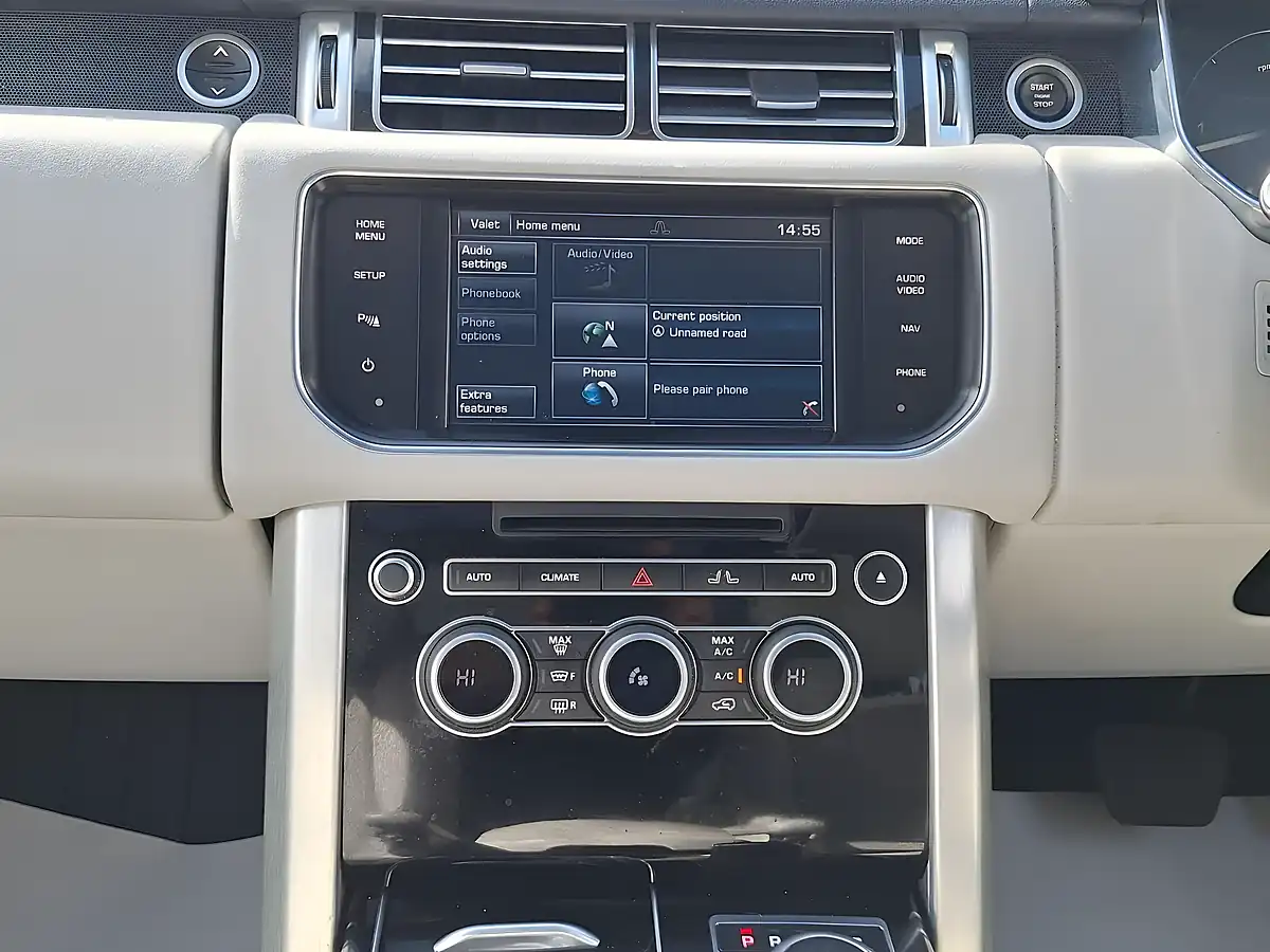 Used 2015 Land Rover Range Rover Vogue Blue - Interior and Exterior details 17