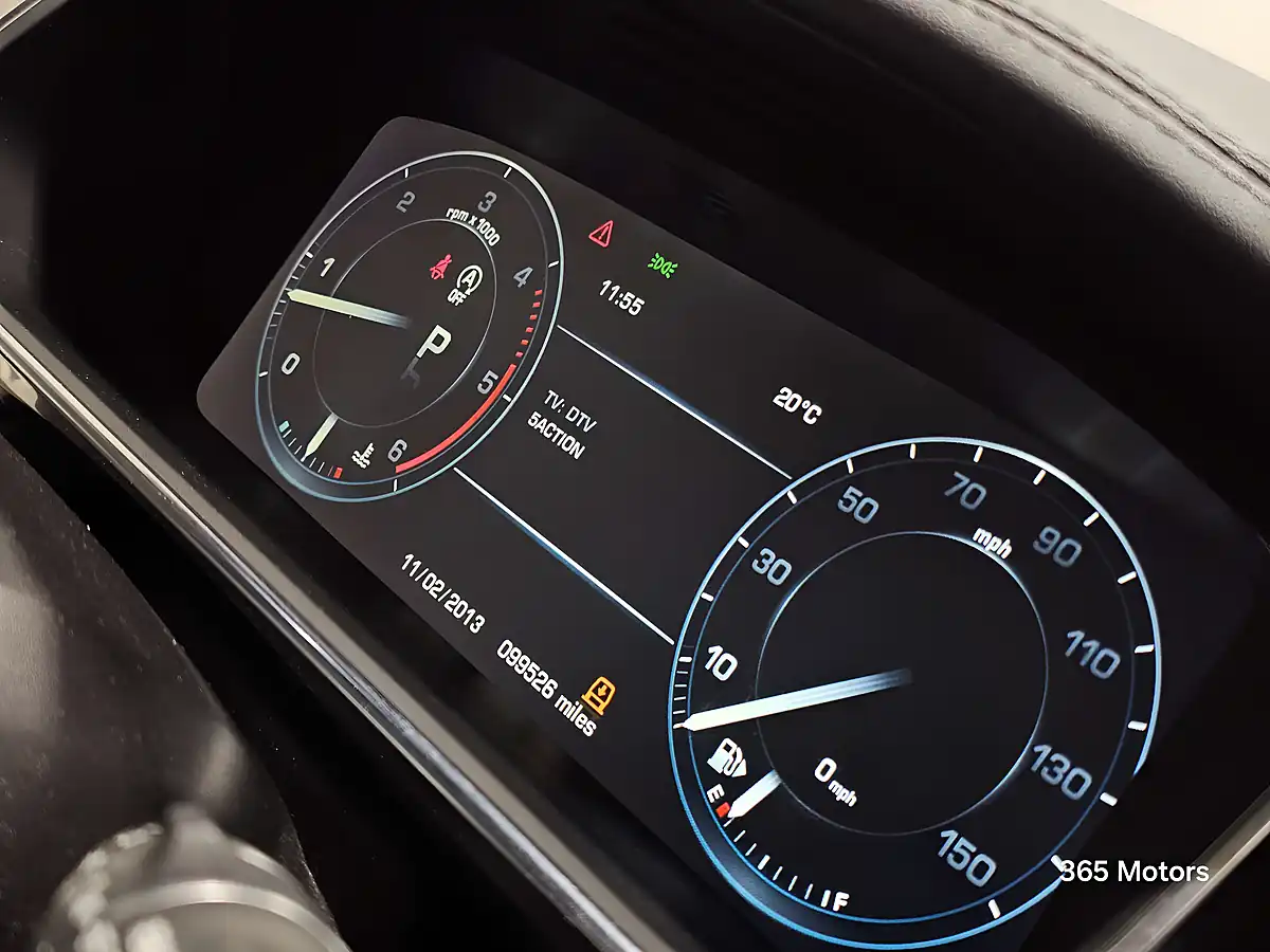 Used 2015 Land Rover Range Rover Vogue Corris Grey - Interior and Exterior details 13