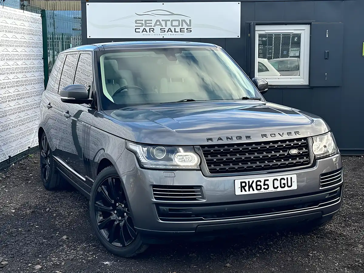 Used 2015 Land Rover Range Rover Vogue Grey - Front View