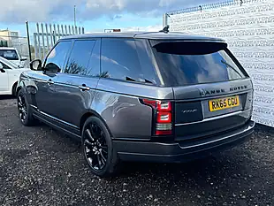 Used 2015 Land Rover Range Rover Vogue Grey - Interior and Exterior details 4