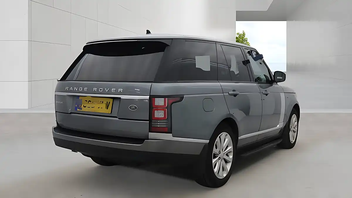 Used 2015 Land Rover Range Rover Vogue Grey - Interior and Exterior details 4