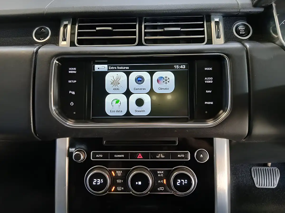 Used 2015 Land Rover Range Rover Vogue Grey - Interior and Exterior details 14