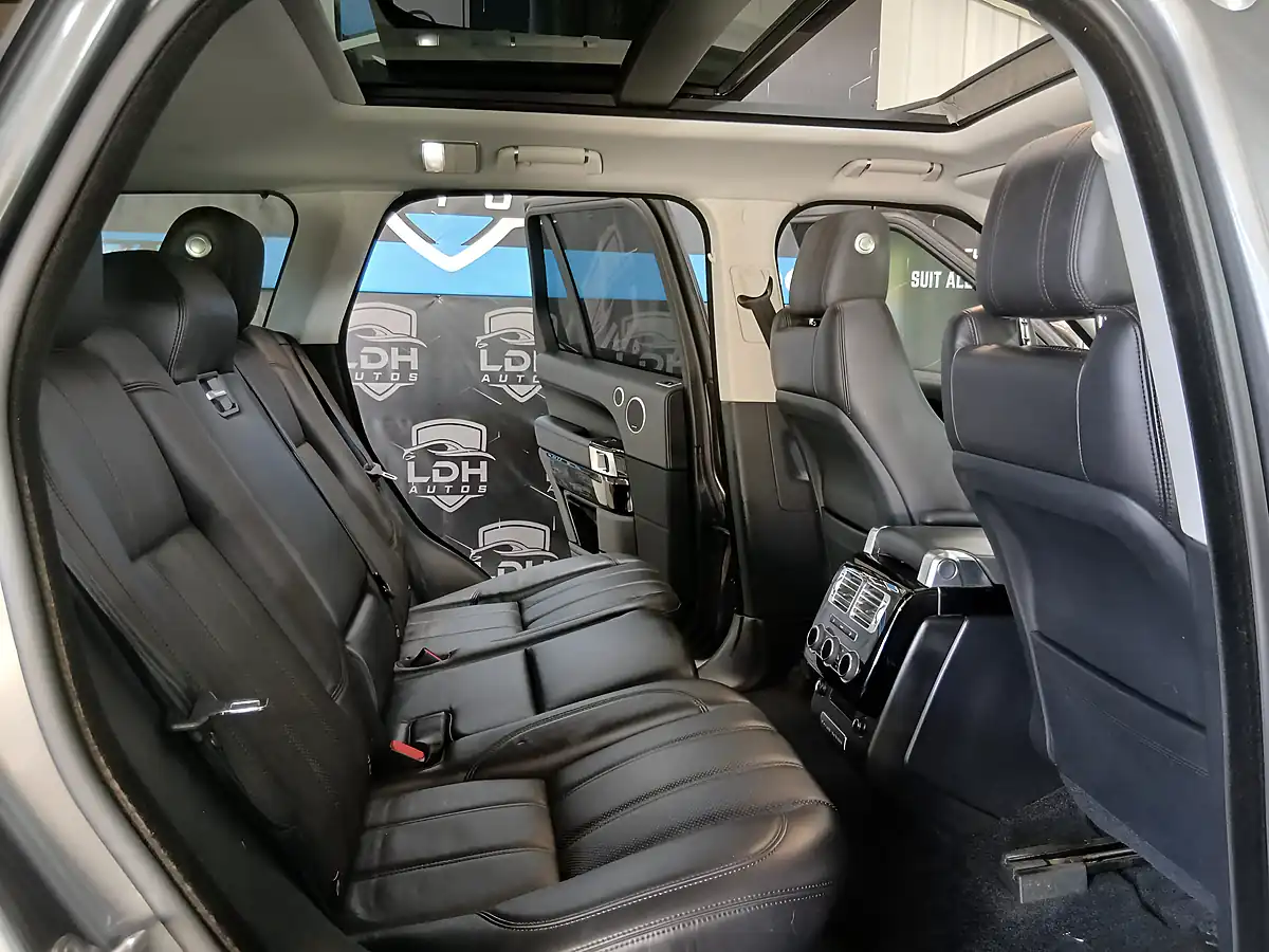 Used 2015 Land Rover Range Rover Vogue Grey - Interior and Exterior details 18