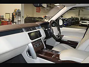 Used 2015 Land Rover Range Rover Vogue Montalcino Red - Interior and Exterior details 11