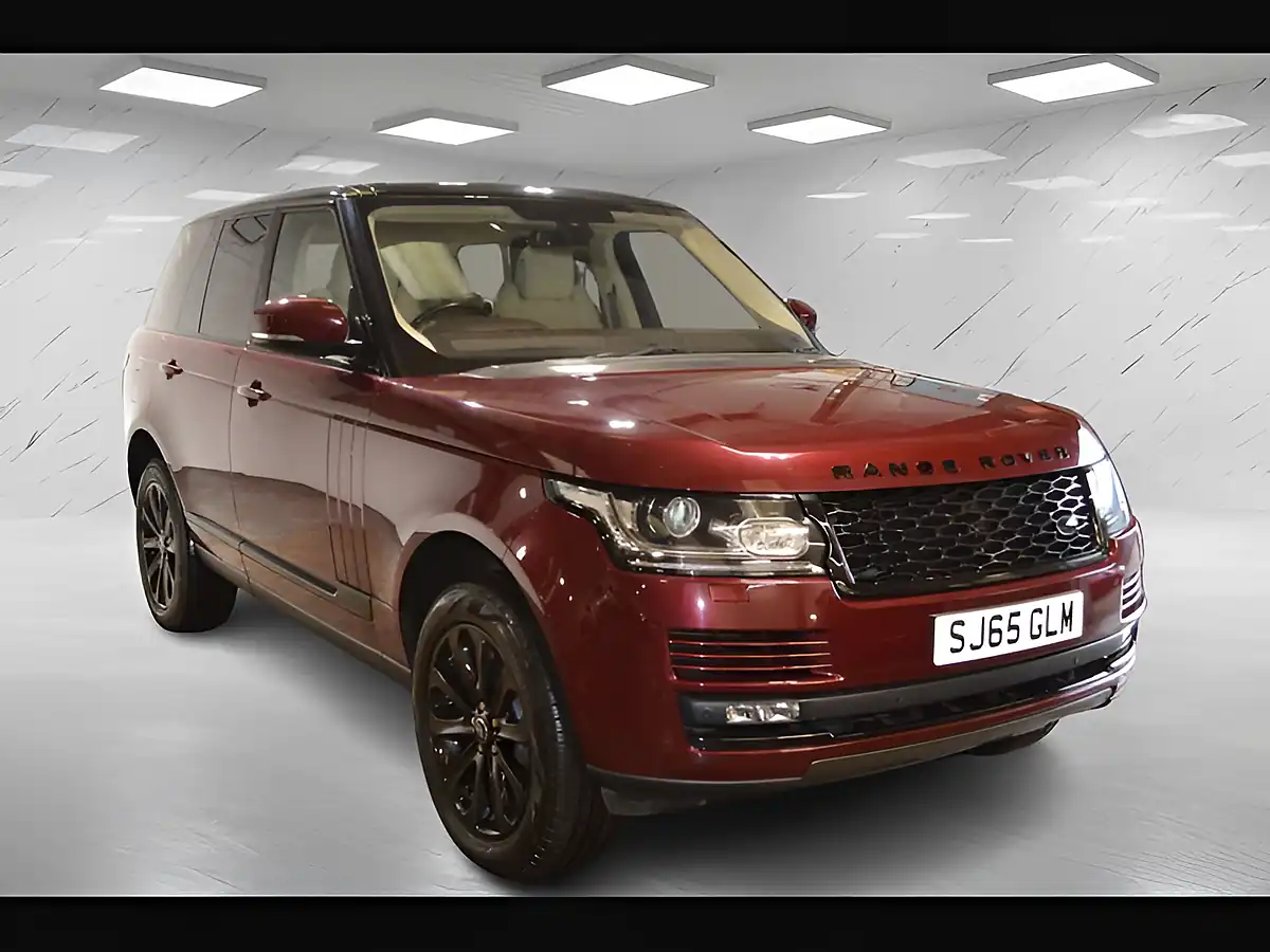 Used 2015 Land Rover Range Rover Vogue Montalcino Red - Interior and Exterior details 3