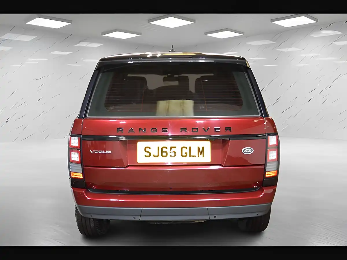 Used 2015 Land Rover Range Rover Vogue Montalcino Red - Interior and Exterior details 6