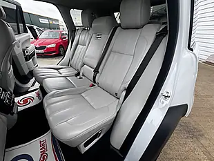 Used 2015 Land Rover Range Rover Vogue Se White - Interior and Exterior details 12