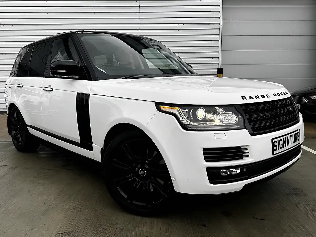 Used 2015 Land Rover Range Rover Vogue Se White - Interior and Exterior details 2